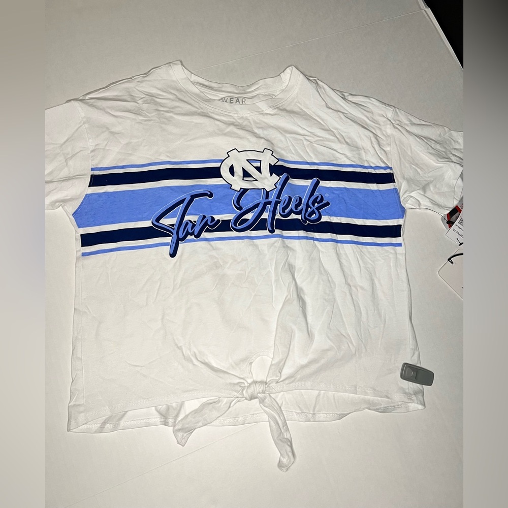 UNC WOMEN LARGE TEE